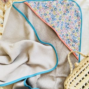 La cape de bain – Boutons de Mer